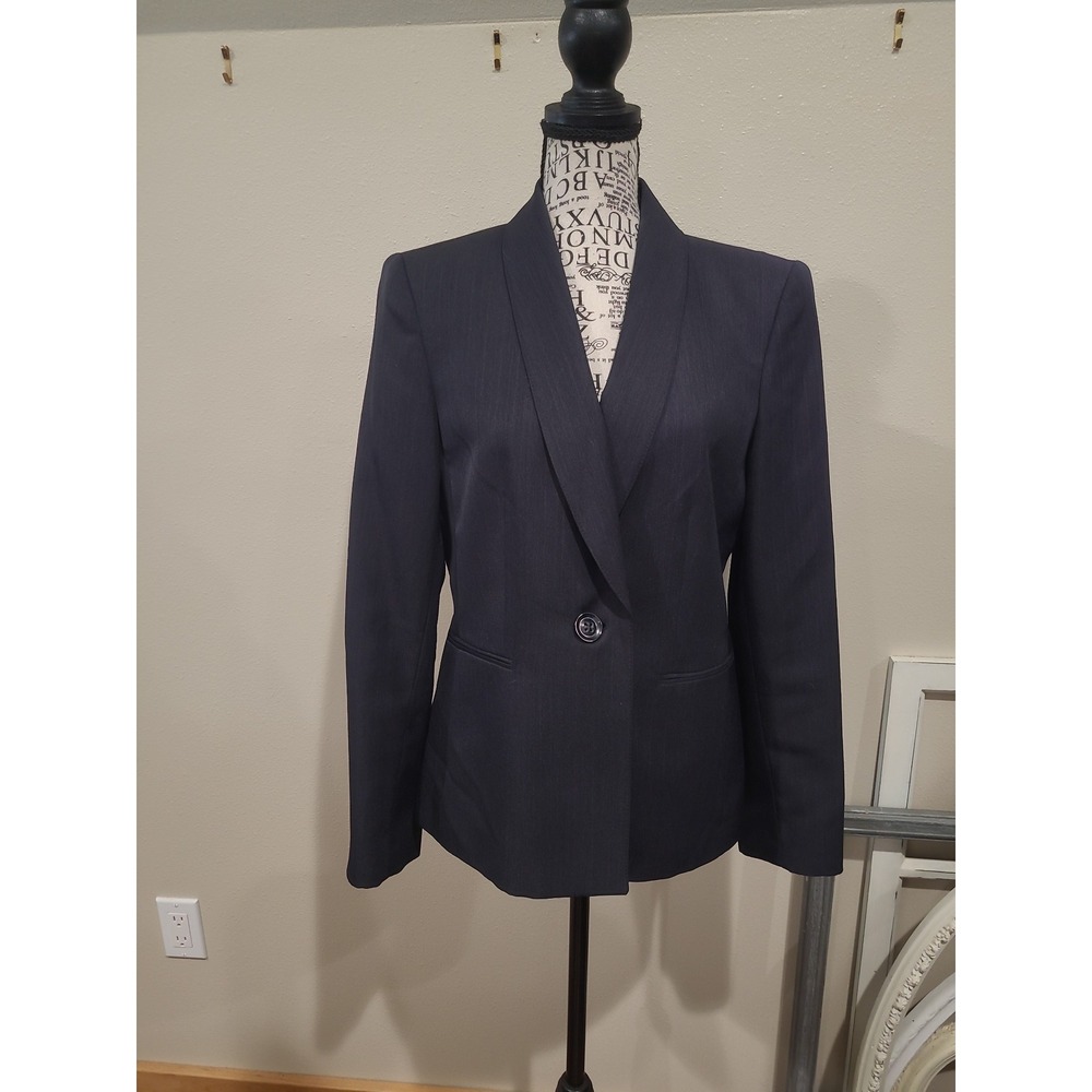 Evan-Picone Women SZ 8 black Pinstripe one button Blazer Jacket career office